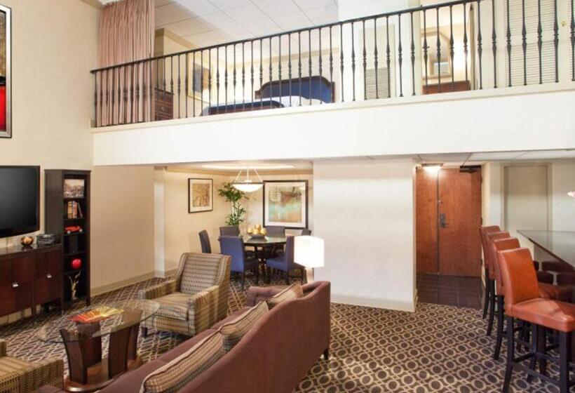 Courtland Grand Hotel, Trademark Collection by Wyndham Former Sheraton Atlanta