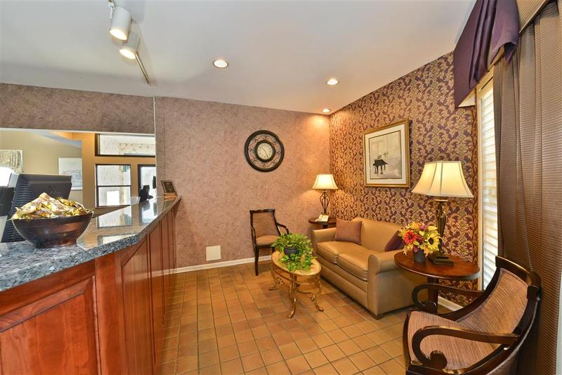 فندق Harrisonburg Inn