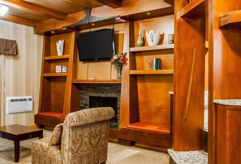 Quality Inn & Suites Hotel Seattle Center
