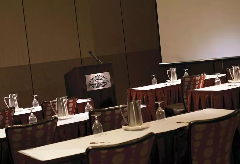 Santa Fe Station Hotel & Casino