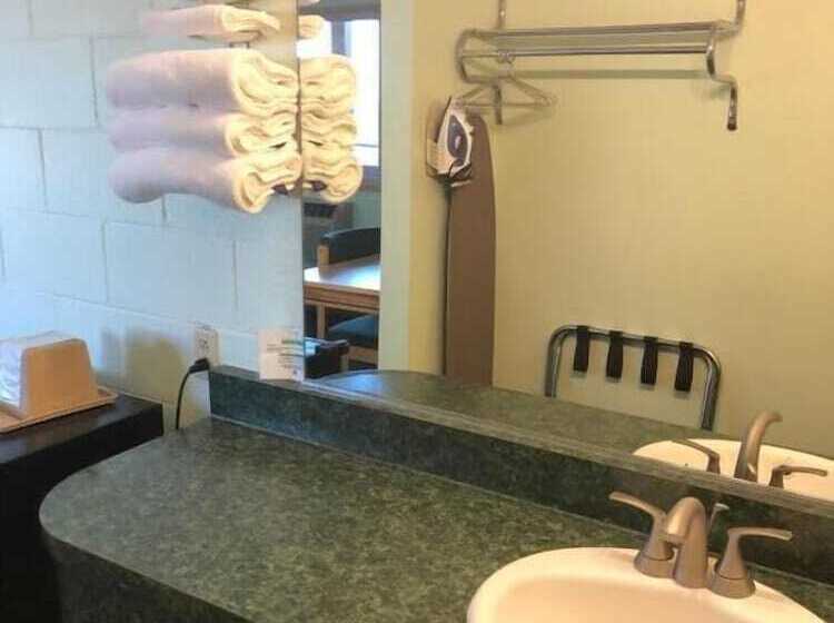 בית מלון כפרי Seahorse Inn