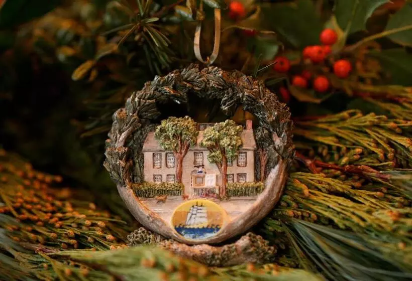 فندق Seven Sea Street Inn