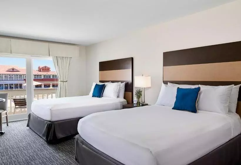 ホテル Shem Creek Inn