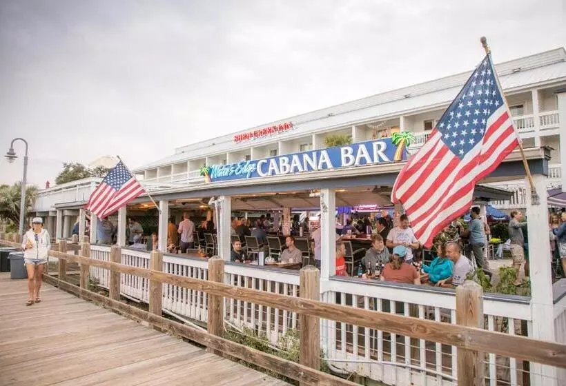 ホテル Shem Creek Inn