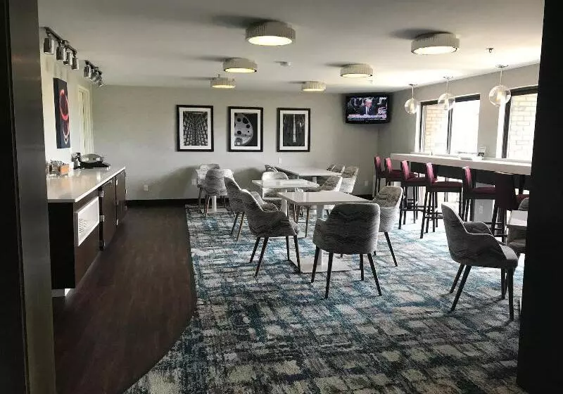 호텔 Sheraton Milwaukee Brookfield