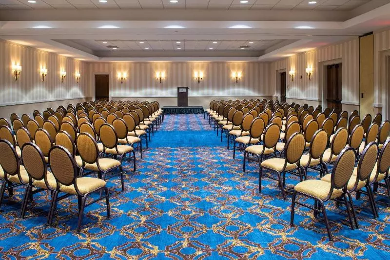 호텔 Sheraton Milwaukee Brookfield