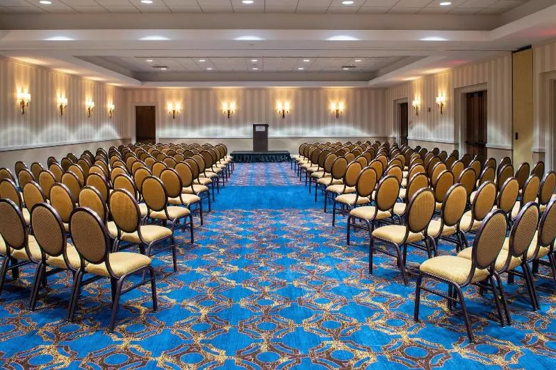 호텔 Sheraton Milwaukee Brookfield