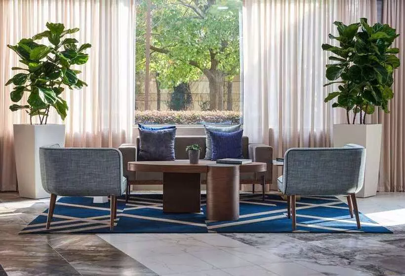 Отель The Chifley Houston, Tapestry Collection By Hilton