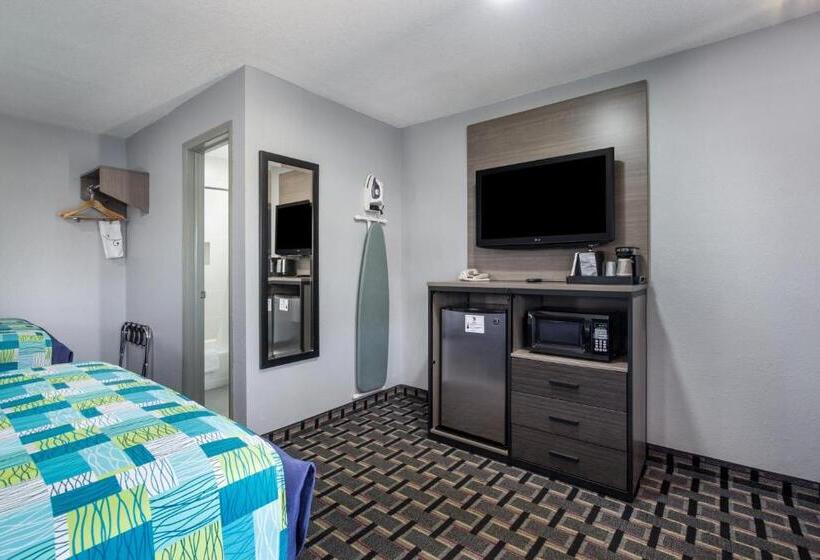 汽车旅馆  Knights Inn And Suites Salem