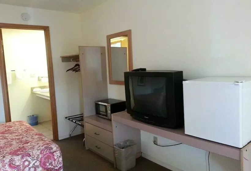 فندق على الطريق Shelton Inn