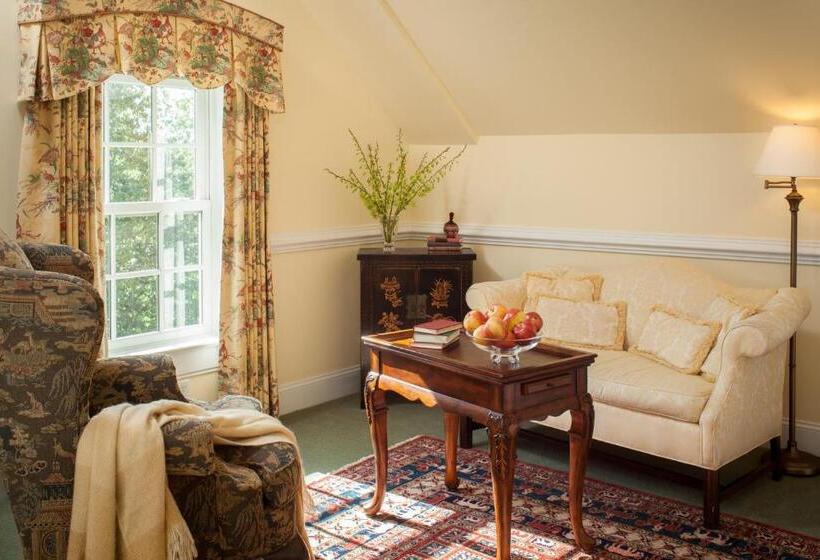 ベッドアンドブレックファースト Inn At Warner Hall