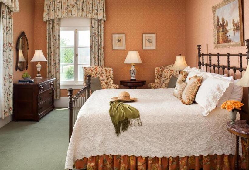 ベッドアンドブレックファースト Inn At Warner Hall