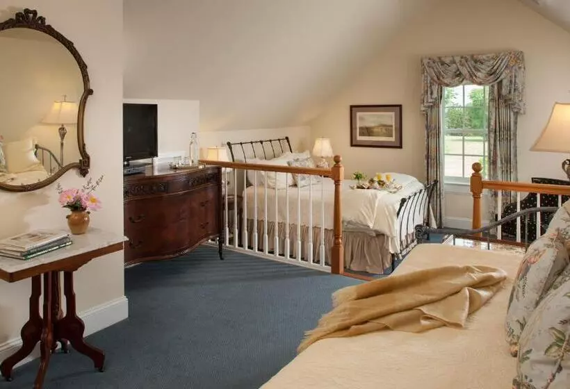 Aamiaismajoitus (B&B) Inn At Warner Hall