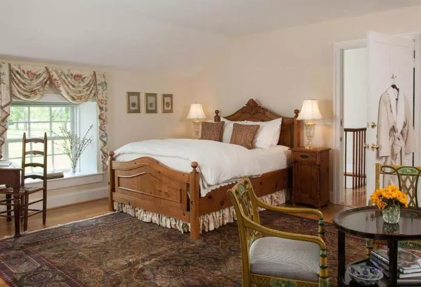 Aamiaismajoitus (B&B) Inn At Warner Hall