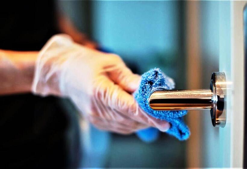 Fabhotel Gravity Inn Nr Jupiter Hospital