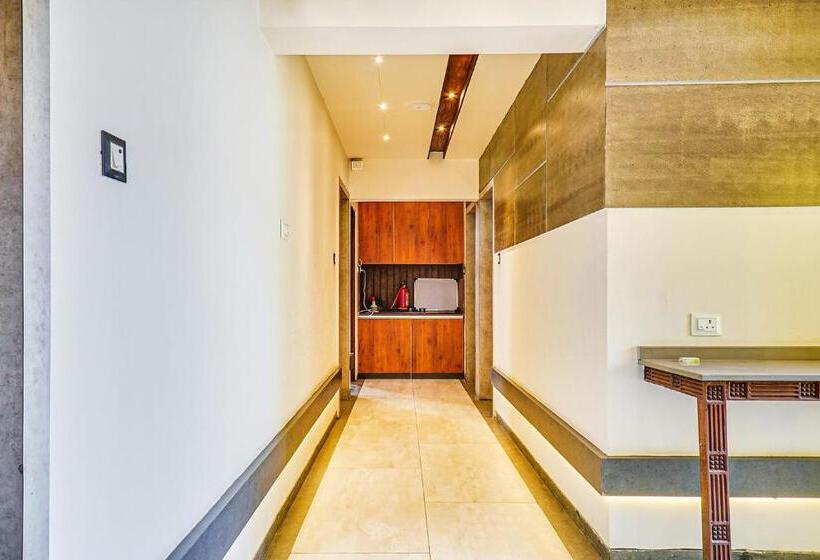 Fabhotel Gravity Inn Nr Jupiter Hospital