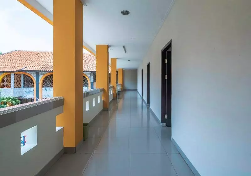 ホテル Oyo 2100 At Taqwa Guest House Syariah