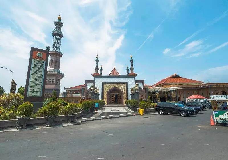 ホテル Oyo 2100 At Taqwa Guest House Syariah