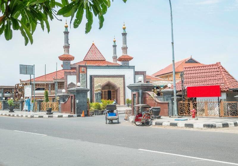 בית מלון כפרי Oyo 2100 At Taqwa Guest House Syariah