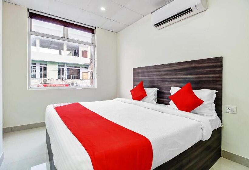 酒店 Oyo 47798 Flora Enclave