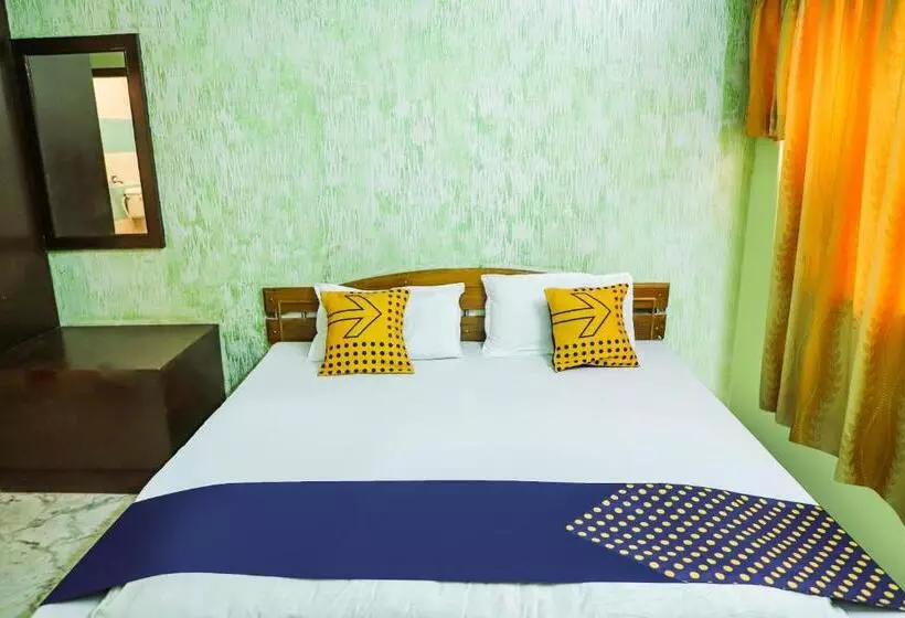 Hotelli Spot On Nanki Palace