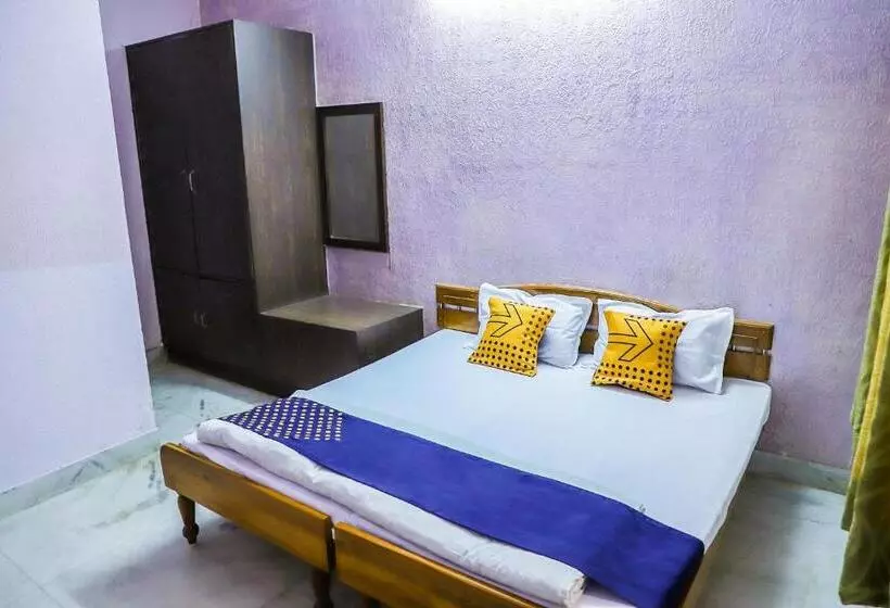 Hotelli Spot On Nanki Palace
