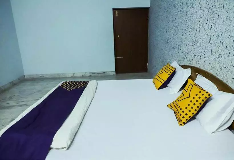 Hotelli Spot On Nanki Palace