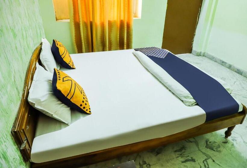 فندق Spot On Nanki Palace