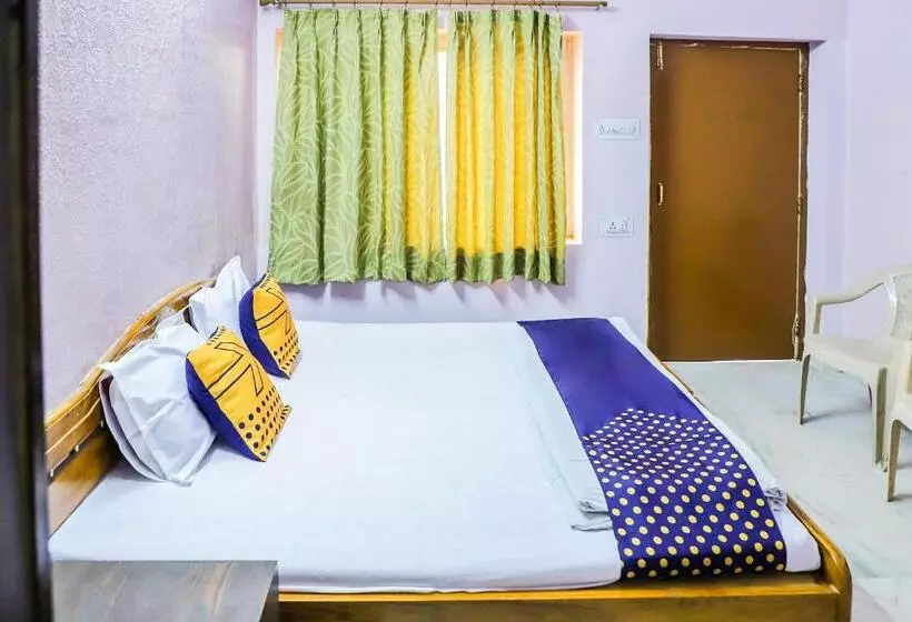 Hotelli Spot On Nanki Palace