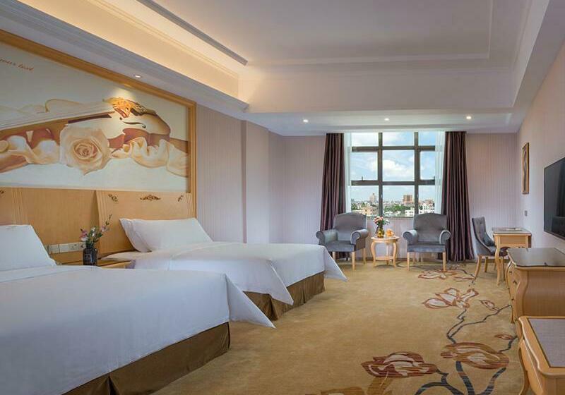 Vienna International Hotel Maoming Wanda Plaza