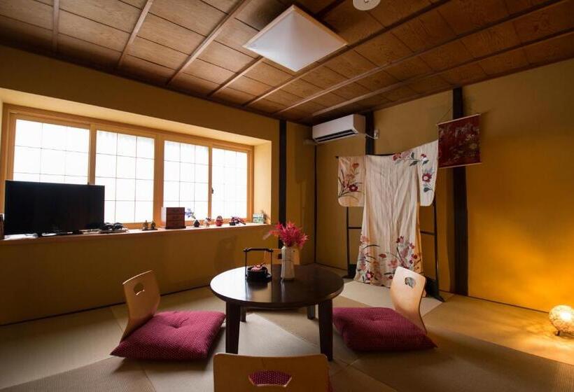 Kyoto Miruzu Ruri Ann