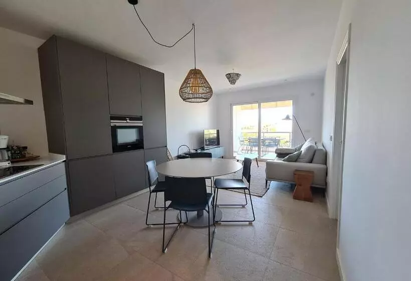 Front Line           Primera Línea           Apartments In Playa Flamenca