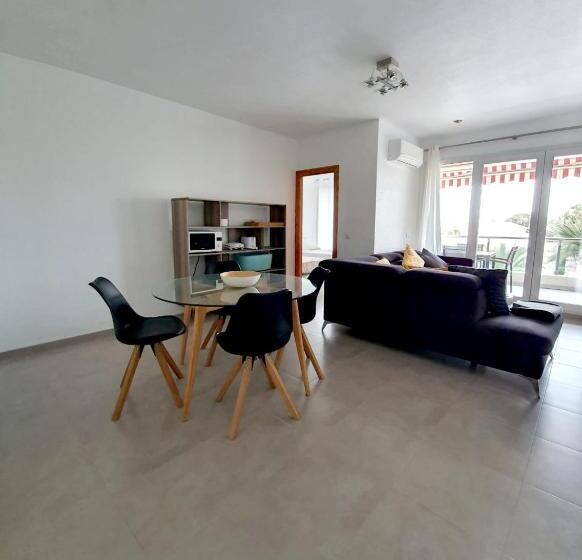 Front Line           Primera Línea           Apartments In Playa Flamenca