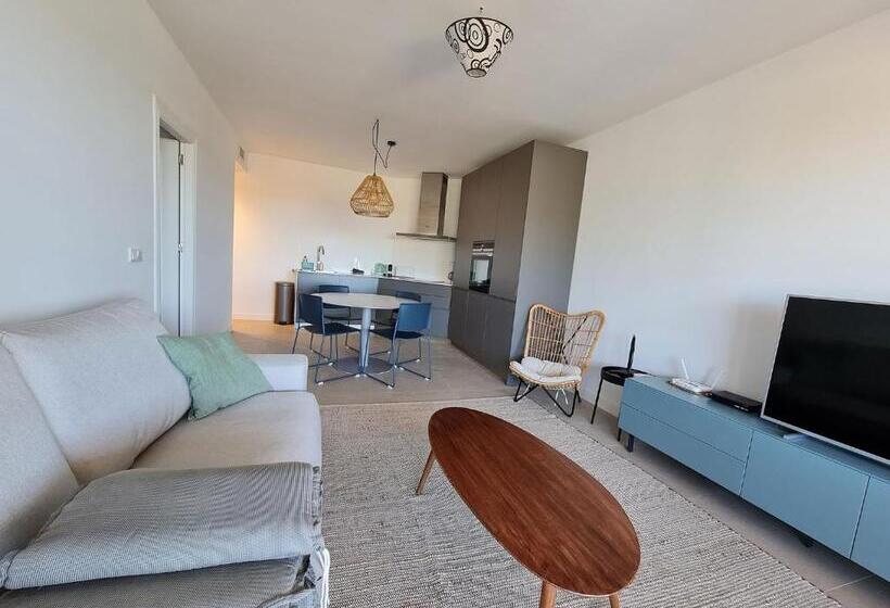 Front Line           Primera Línea           Apartments In Playa Flamenca