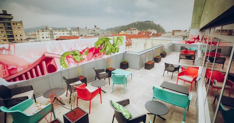 هتل کپسول Ibis Styles Ljubljana The Fuzzy Log