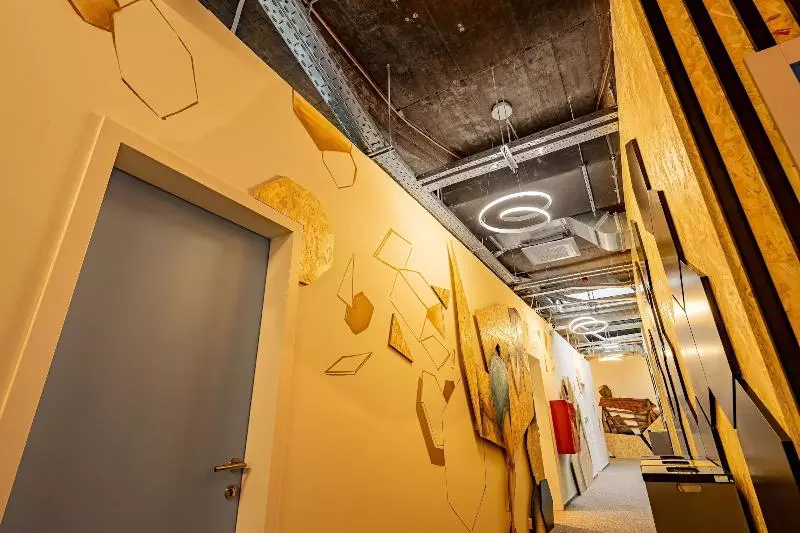 هتل کپسول Ibis Styles Ljubljana The Fuzzy Log