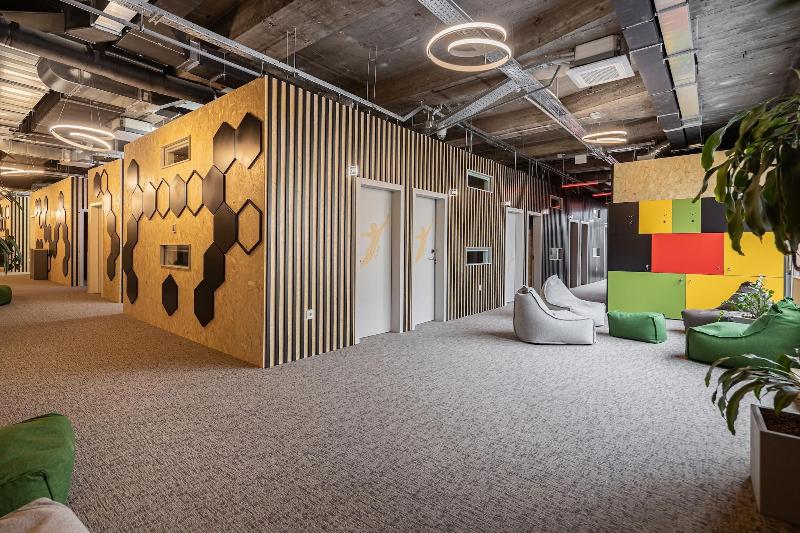 هتل کپسول Ibis Styles Ljubljana The Fuzzy Log