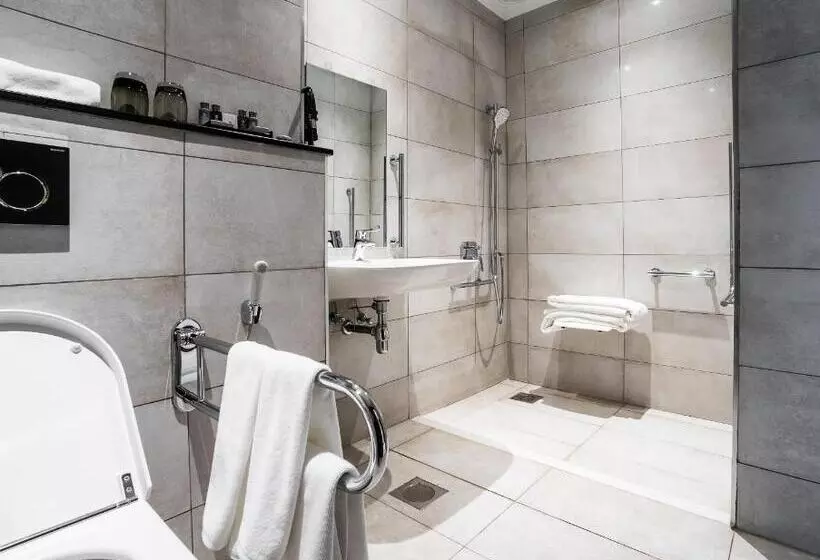 Hotelli Best Western Plus Westlands