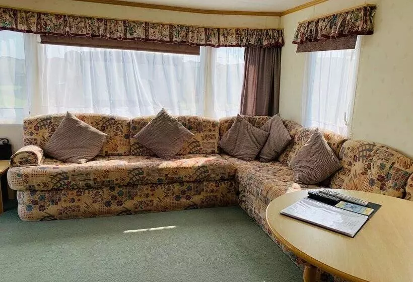 Hotelli Golden Sands Caravan Hire