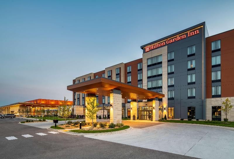 Отель Hilton Garden Inn Milwaukee Brookfield Conference Center, Wi