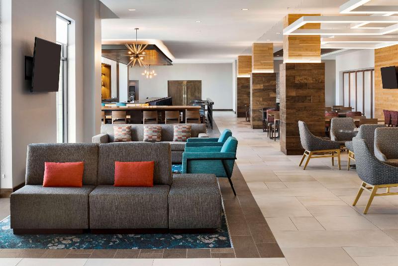 Отель Hilton Garden Inn Milwaukee Brookfield Conference Center, Wi