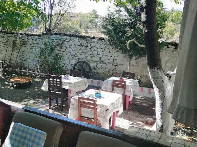 ホテル Mutaflar Konagi