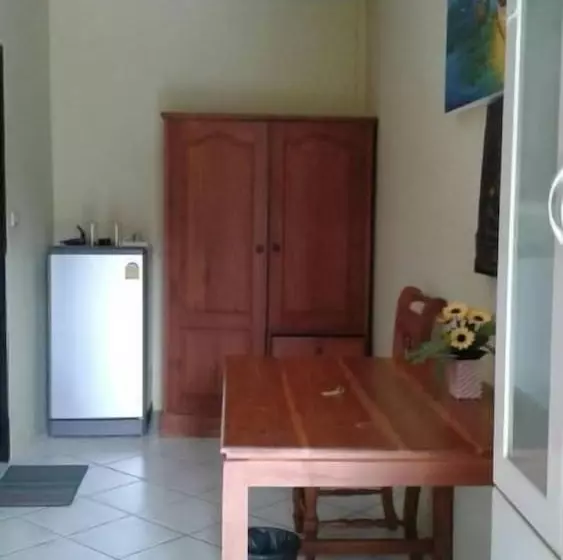 Majatalo Baan Coconut