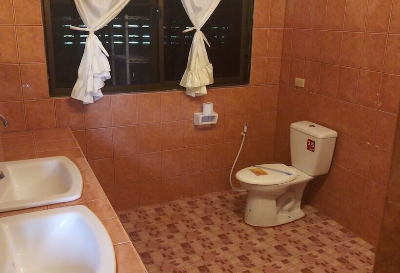 Majatalo Baan Coconut