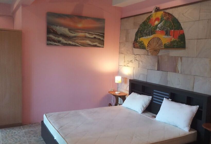 Majatalo Baan Coconut