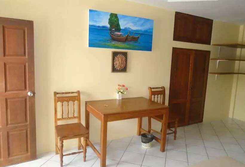 Majatalo Baan Coconut