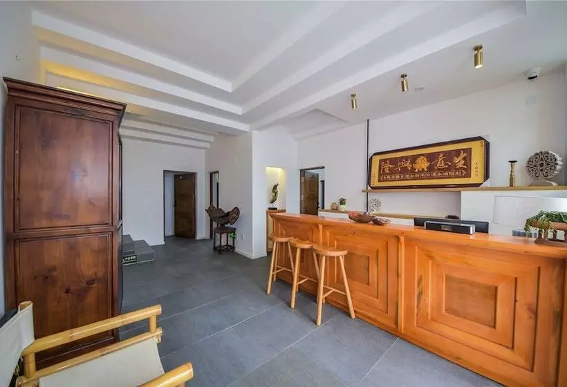 هاستل Luyunshe Inn