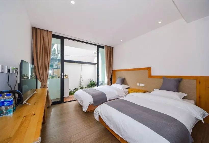 هاستل Luyunshe Inn