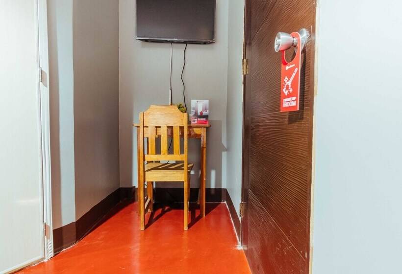 Pension Reddoorz Plus @ Rizal Avenue Palawan