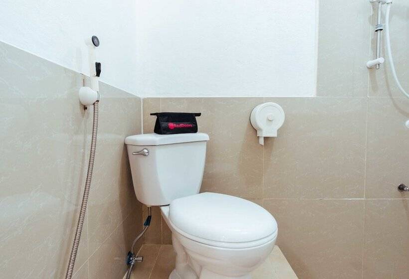 Pension Reddoorz Plus @ Rizal Avenue Palawan